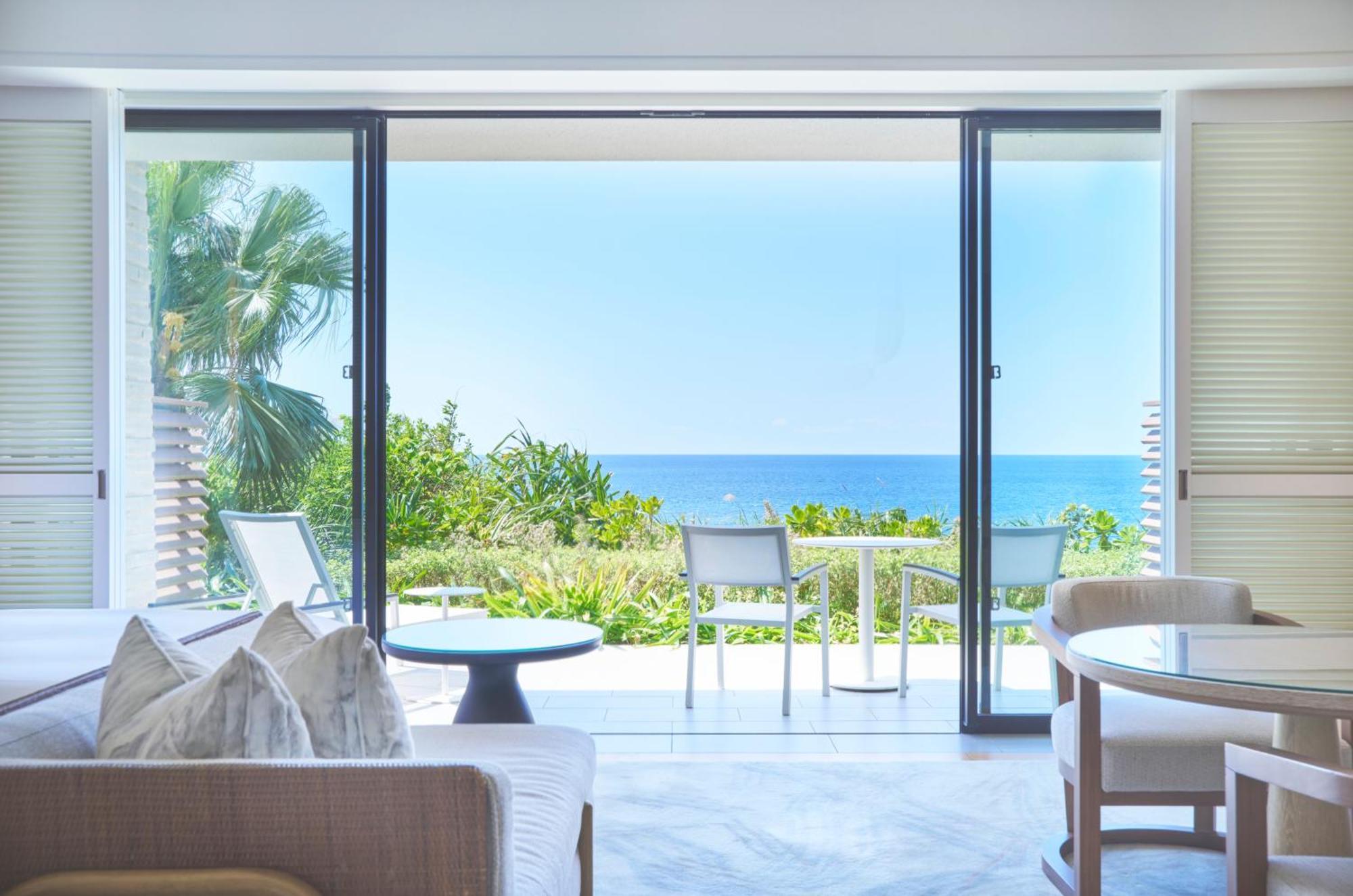 Hotel Halekulani Okinawa à Onna Extérieur photo